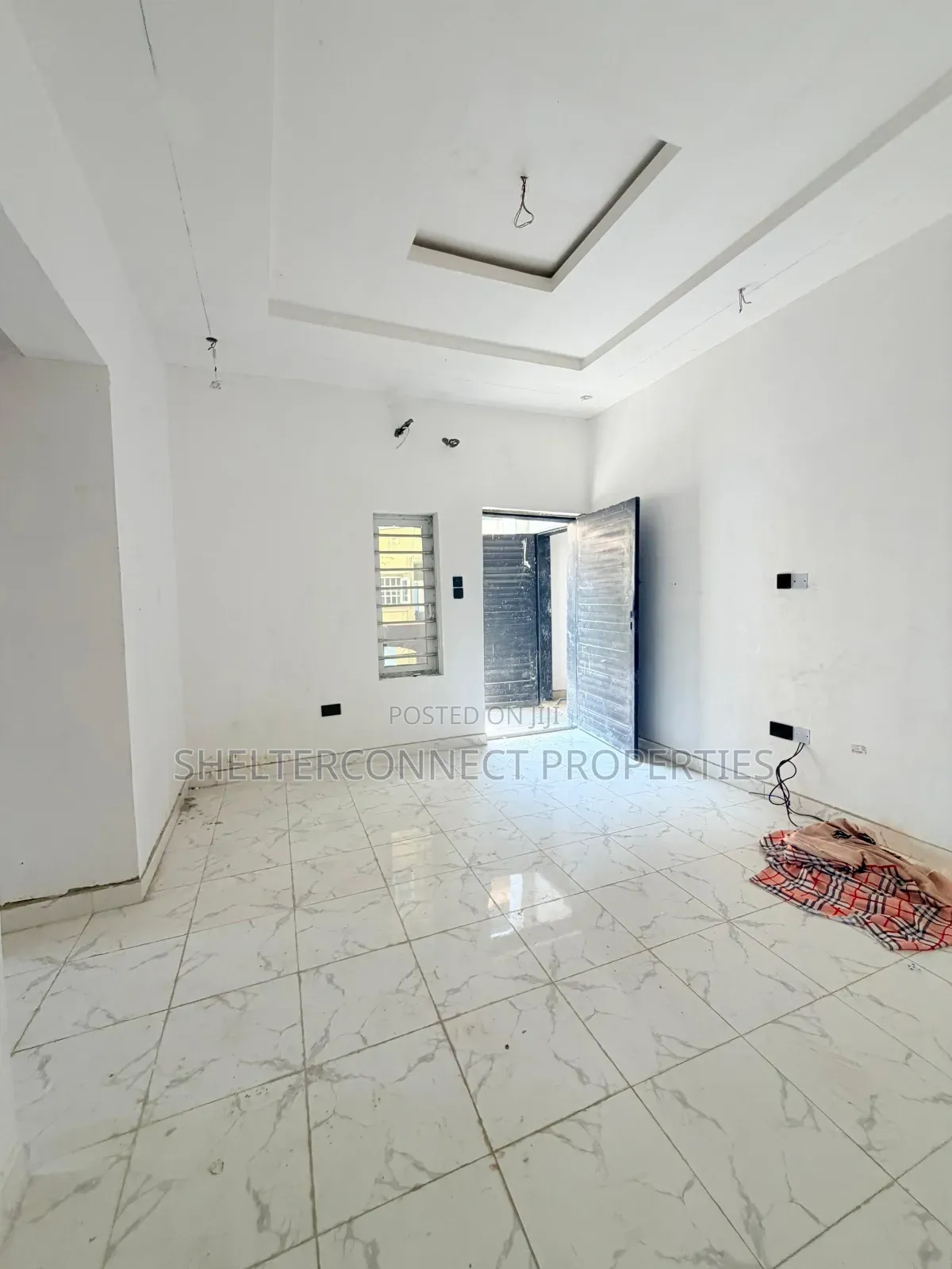 2bdrm Apartment in Oworonshoki / Gbagada for sale
