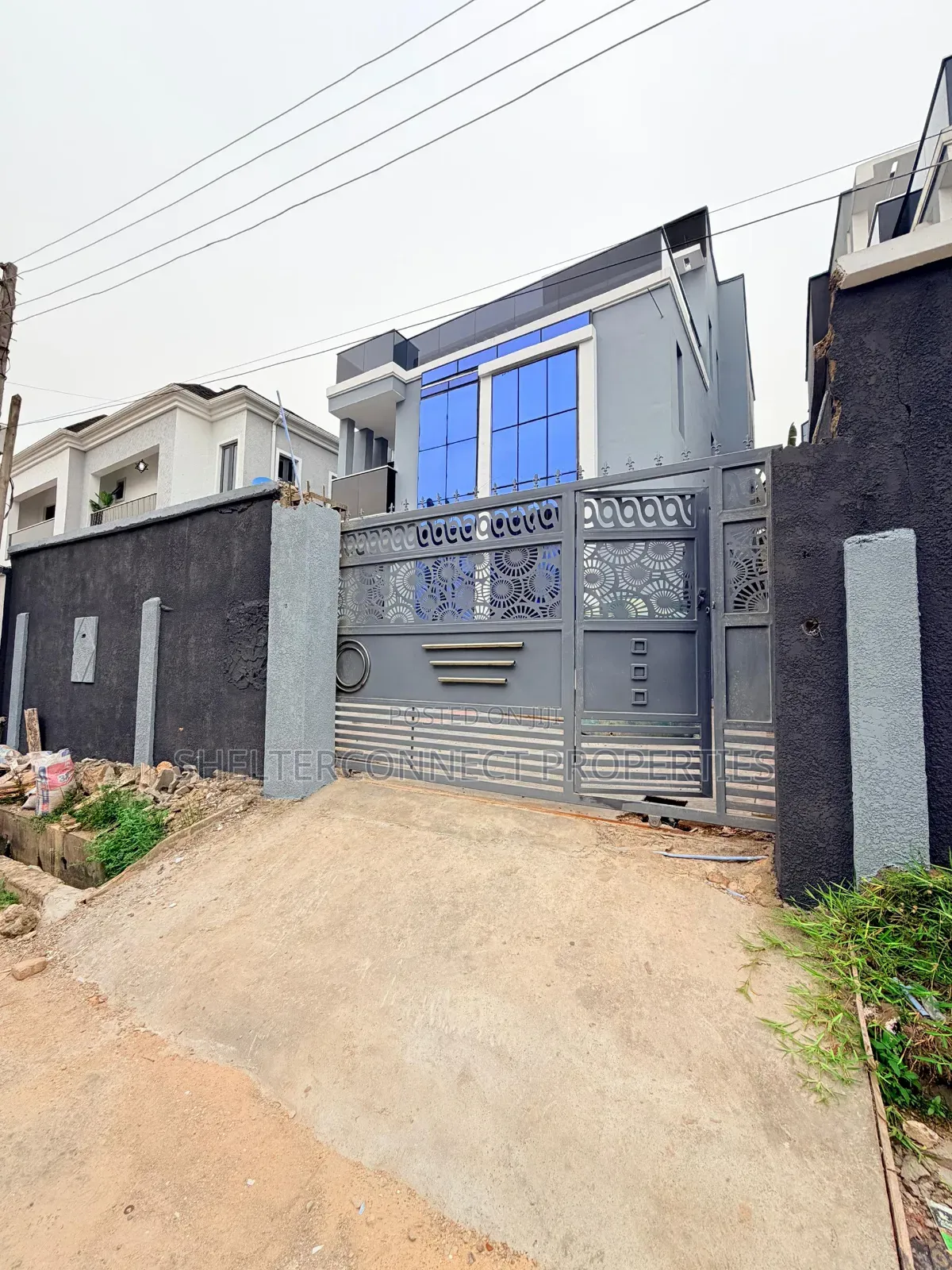4bdrm Duplex in GRA Phase 2 Shangisha for sale