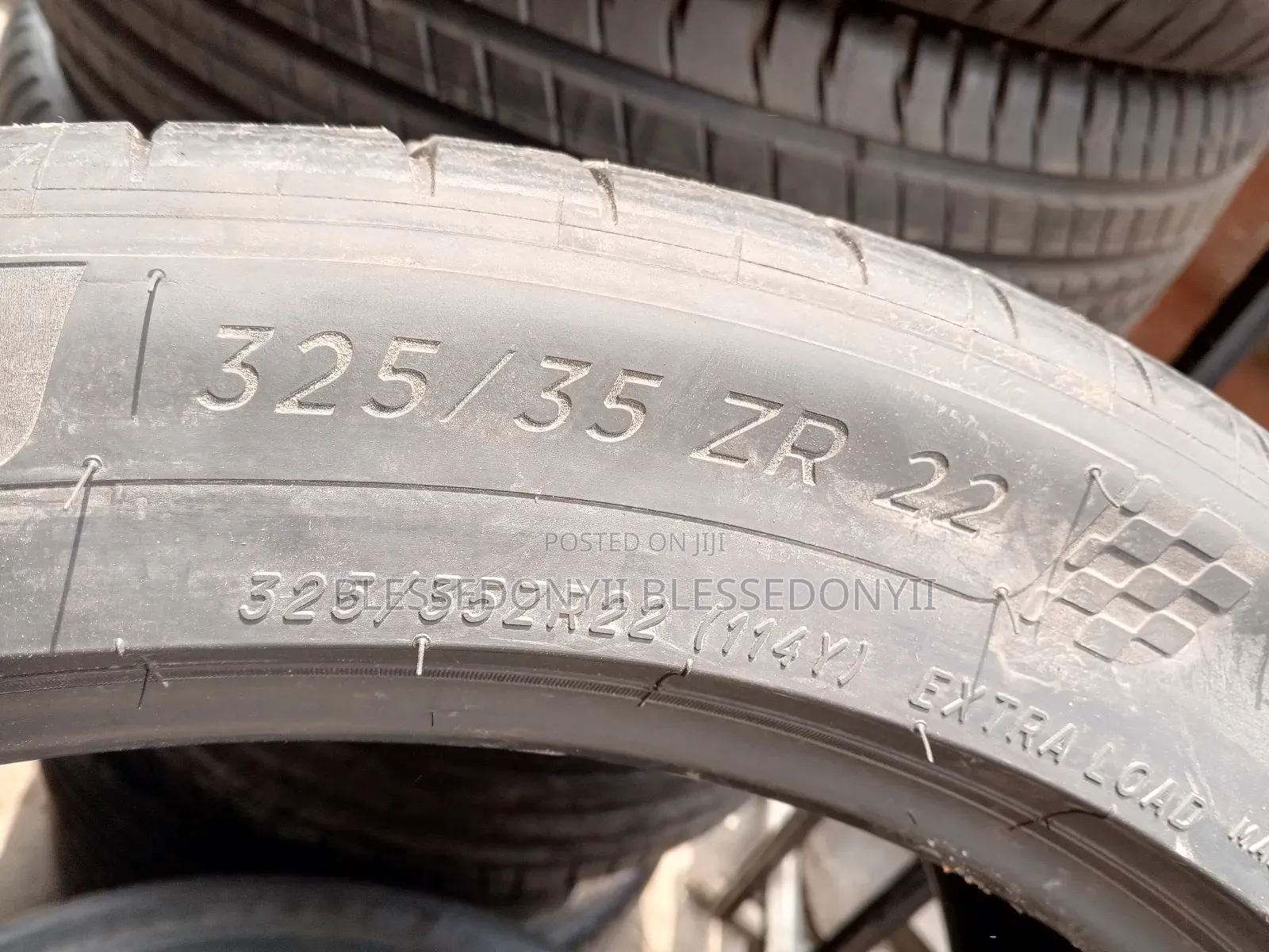 Michelin 325/35/22