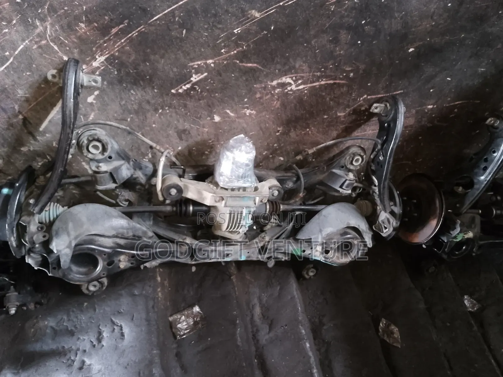 Complete Back Beam Lexus Rx 350 2010
