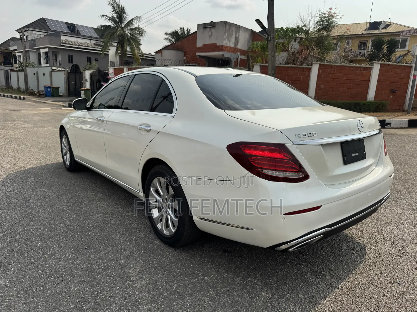Mercedes-Benz E300 4Matic AWD Sedan (2.0L 4cyl 9A) 2017 White