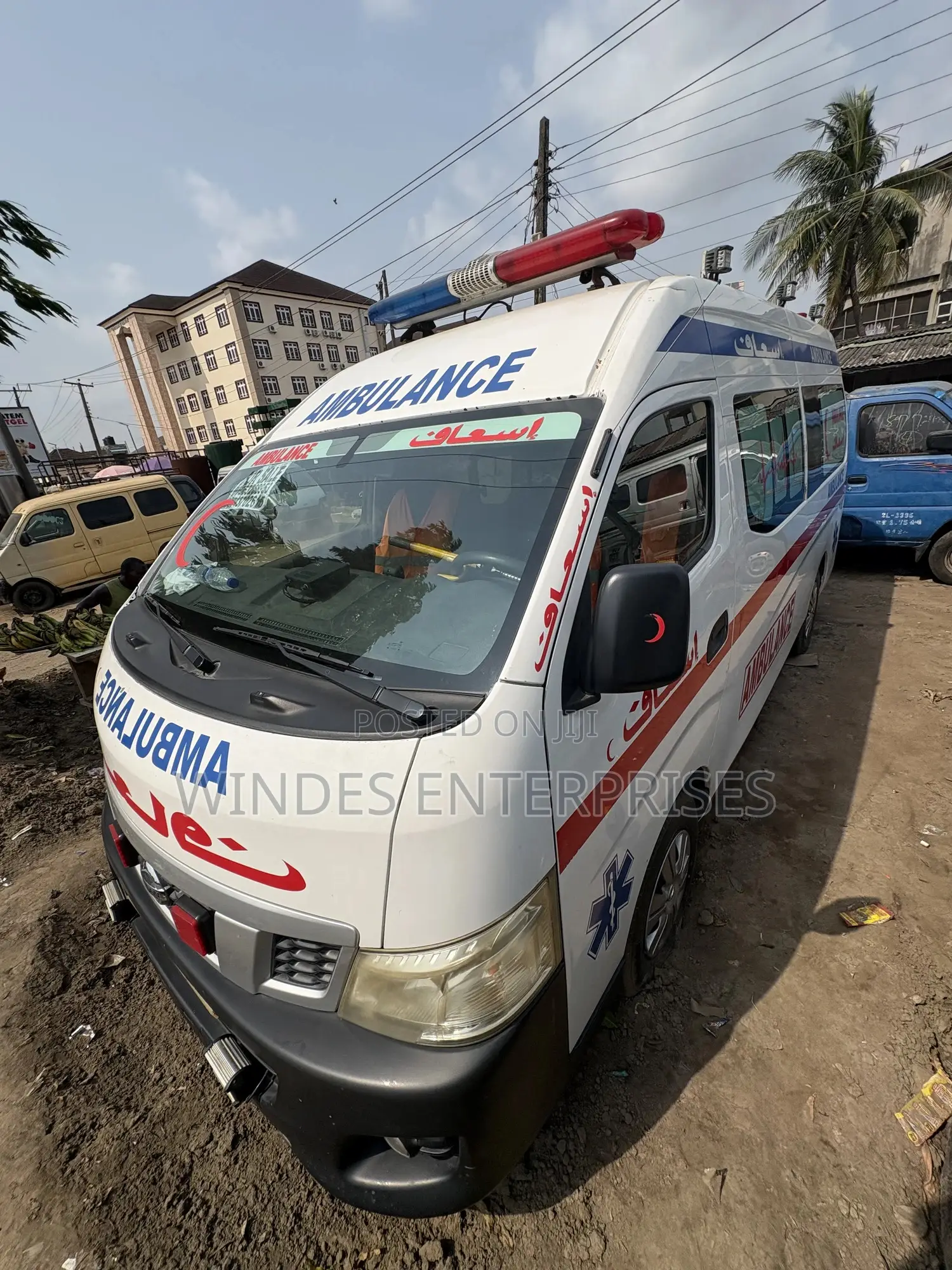 Nissan Caravan (Urvan) 2013 White