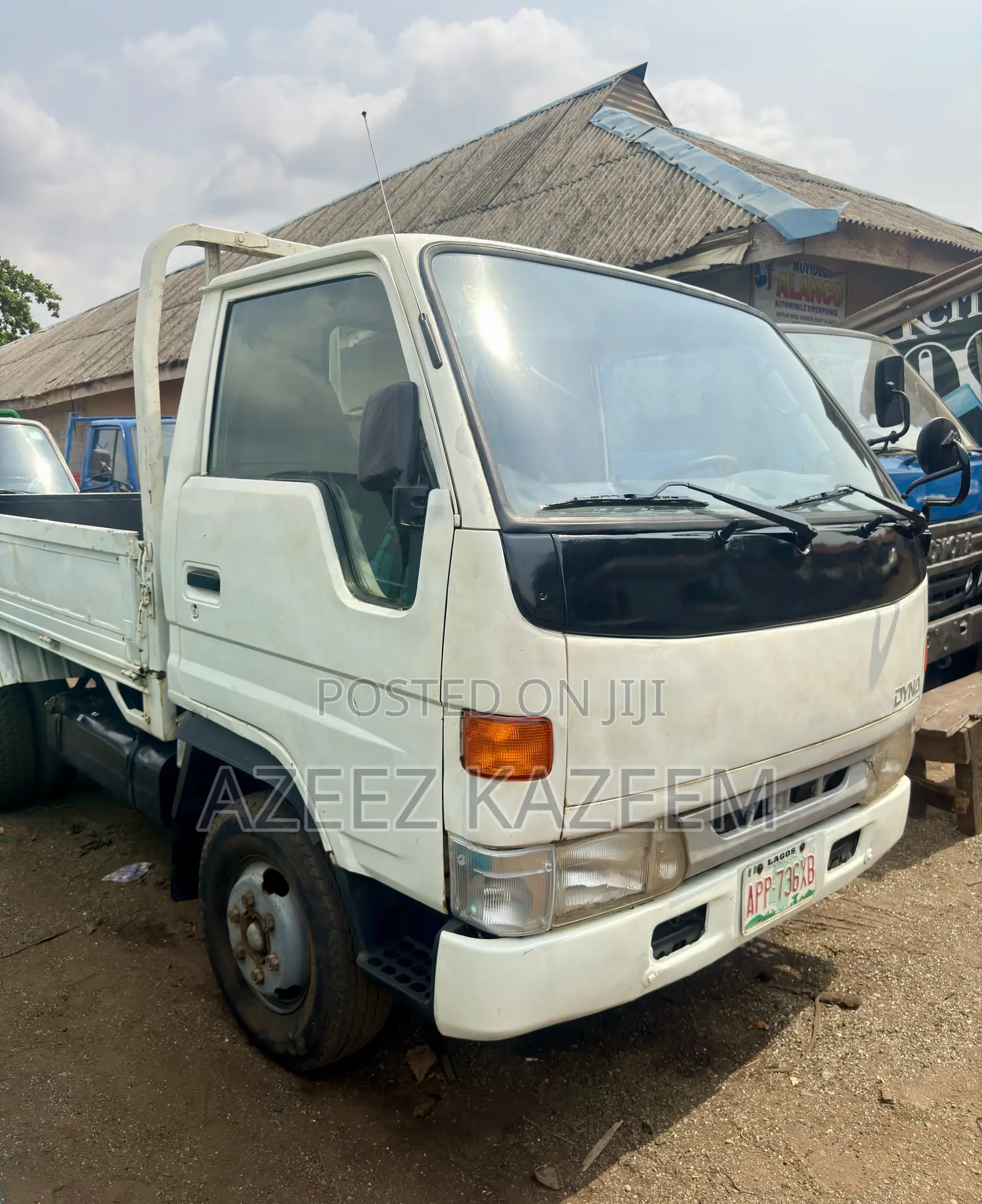 Toyota Dyna 200 (New Model Face) 6 Tyres