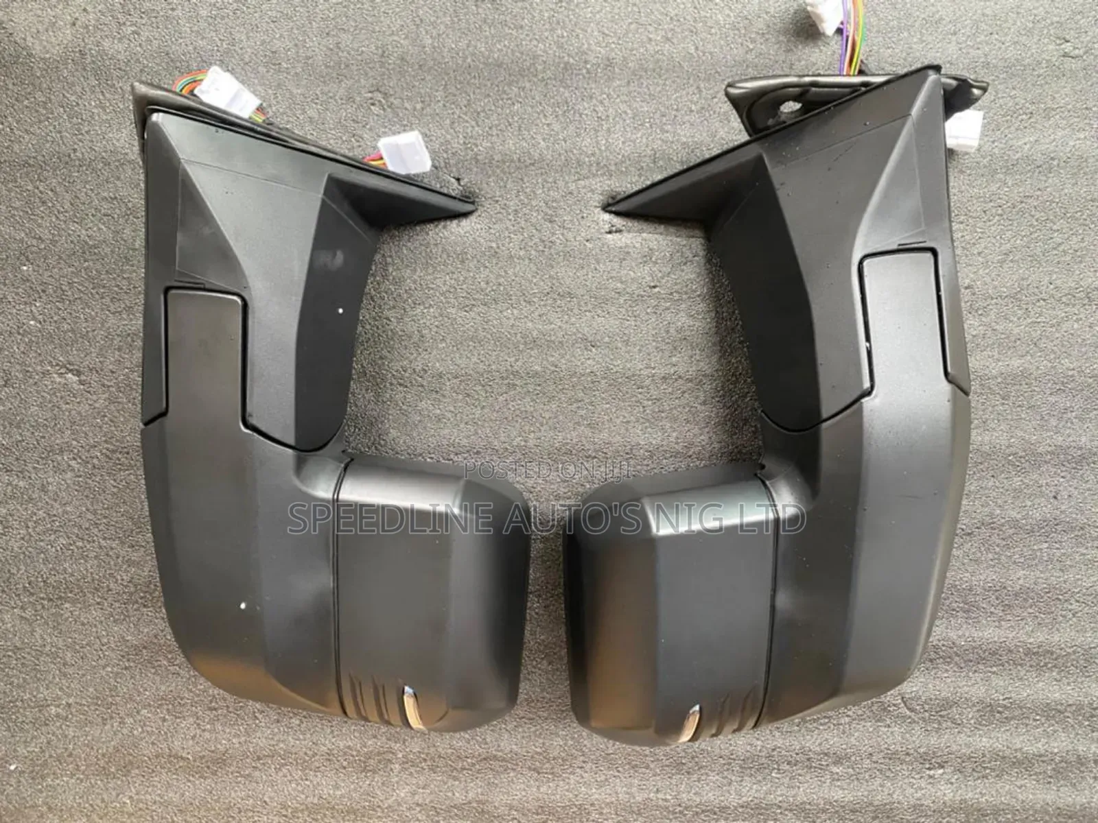 Complete Set Of Side Mirrors Tundra 2023/2025 Model