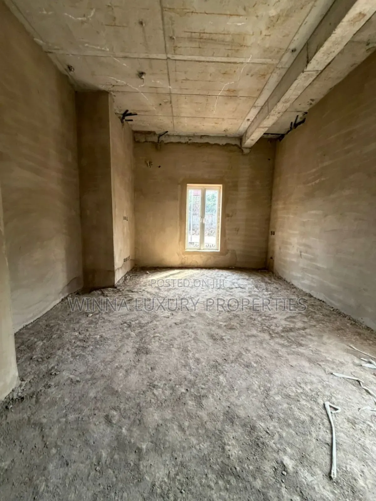 5bdrm Duplex in Kado for sale