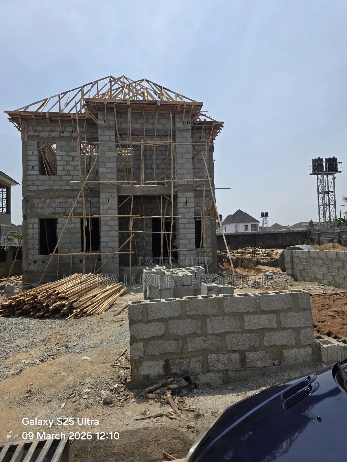 4bdrm Duplex in Gold City, Lugbe District for sale
