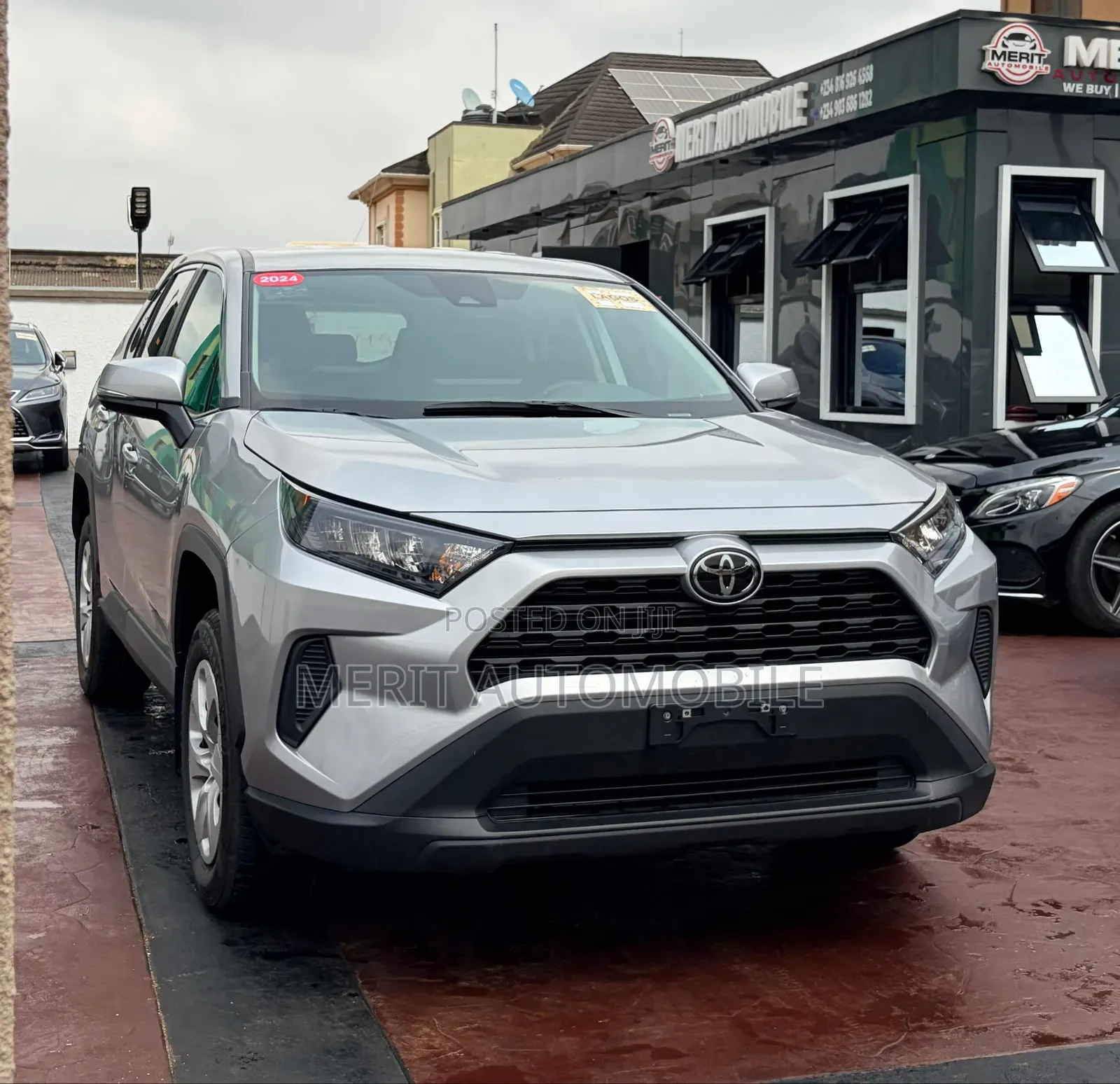 Toyota RAV4 LE AWD 2024 Silver
