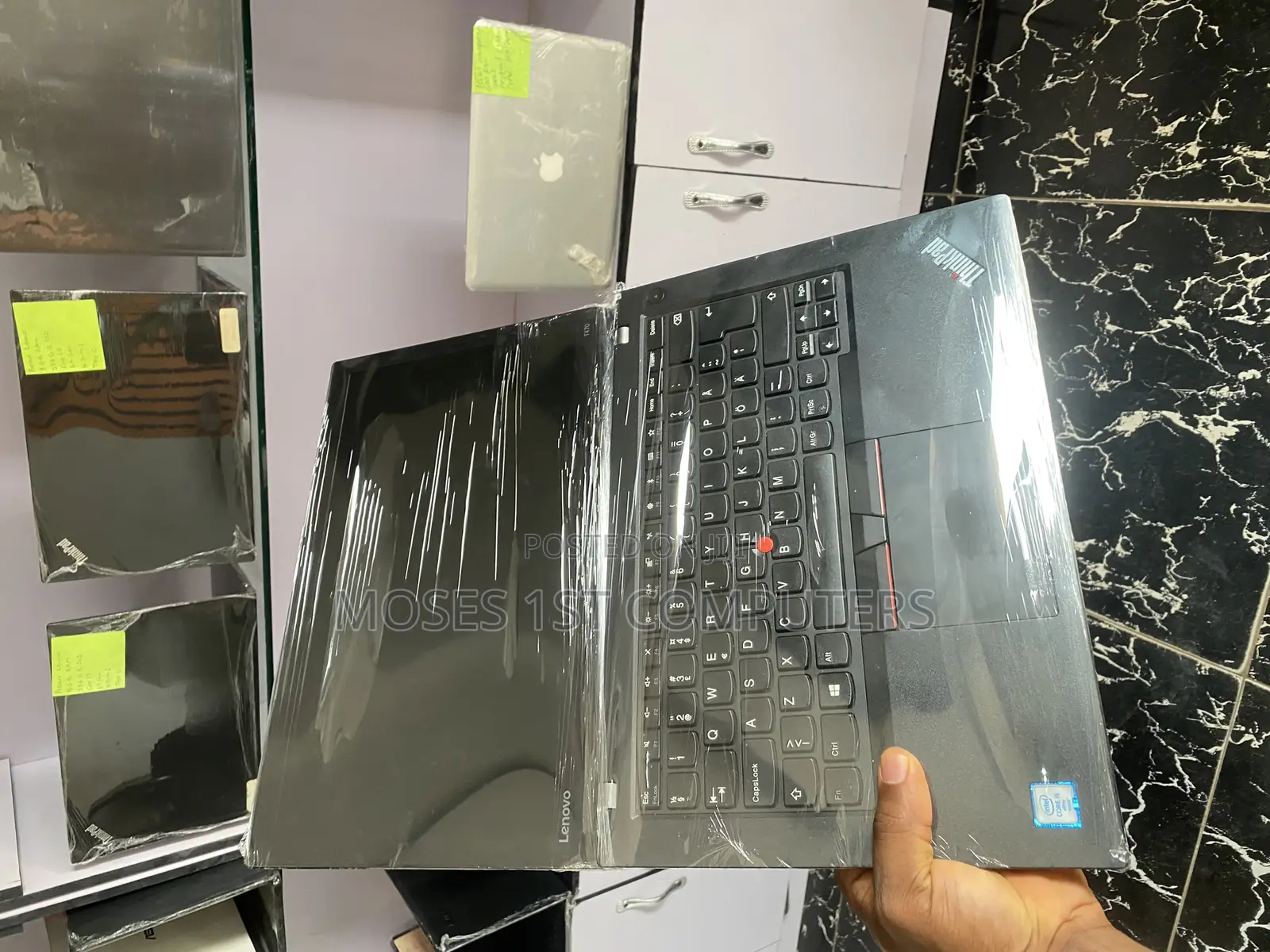 New Laptop Lenovo 8GB Intel Core i5 SSD 256GB
