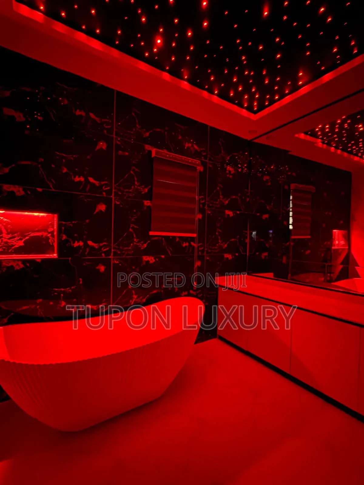 Luxury 2bedroom With Bathtub, BDSM Kit, Private Cinema