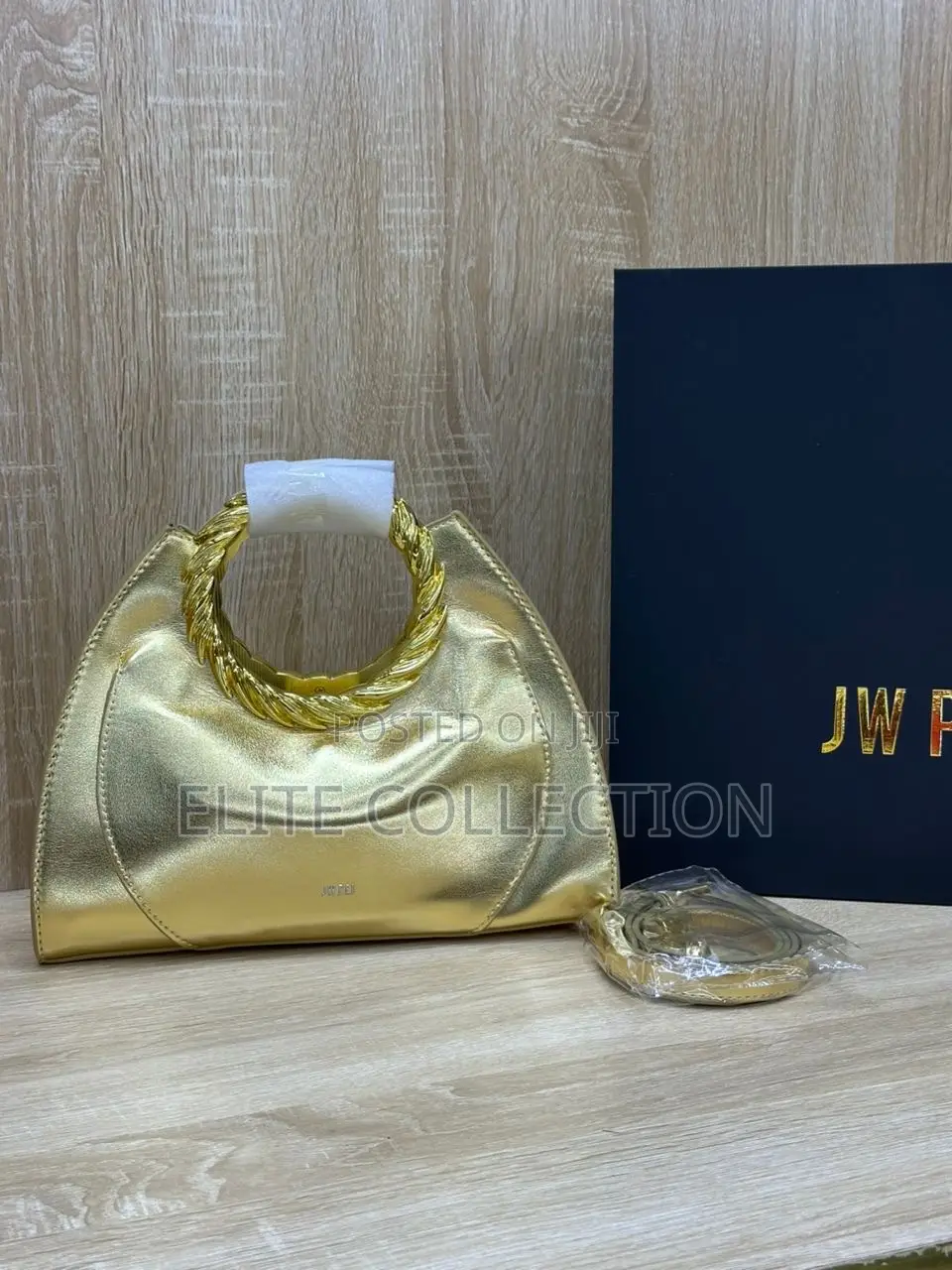 Pw Jei Bag Available in Colours,Fully Packaged With Box , Medium Size