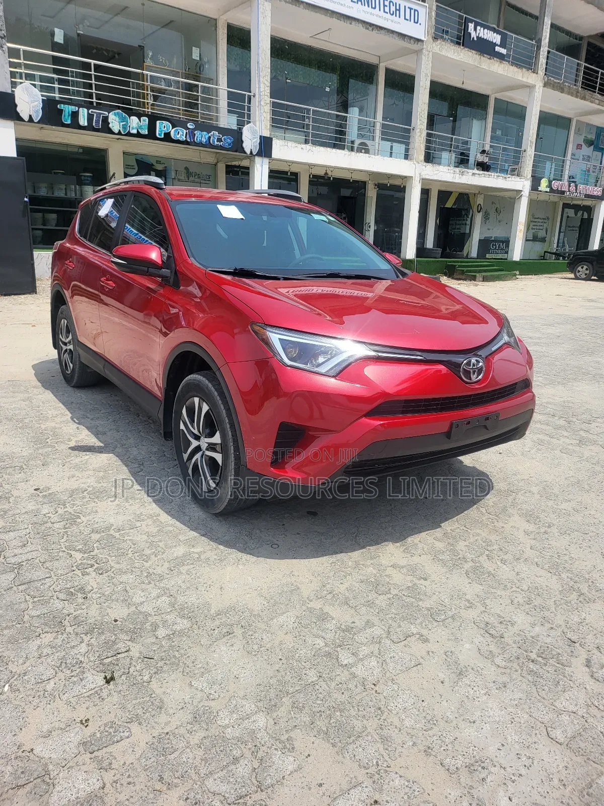 Toyota RAV4 LE Front-wheel Drive (2.5L 4cyl 6A) 2016 Red