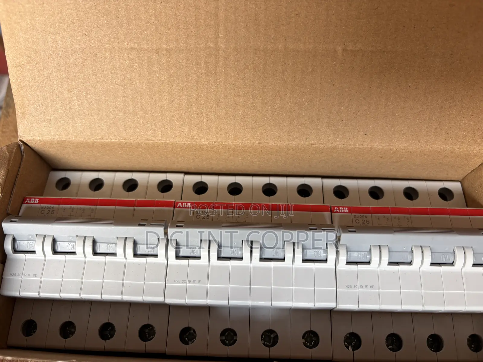 25 Amps 4 Pole (Mcb) Abb Breaker