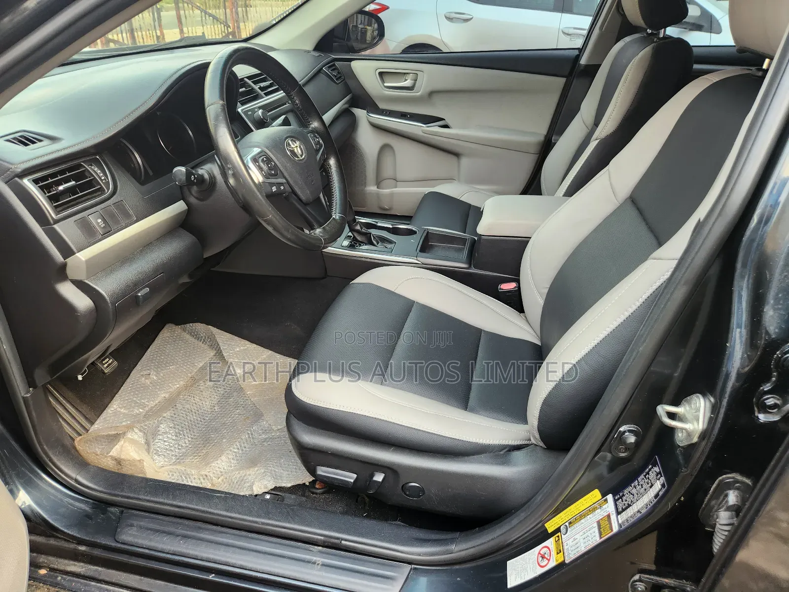 Toyota Camry SE 4dr Sedan (2.5L 4cyl 6A) 2015 Blue