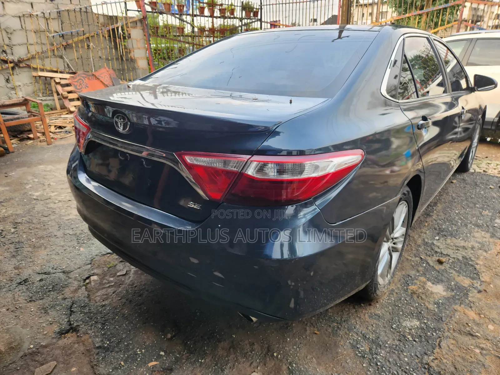 Toyota Camry SE 4dr Sedan (2.5L 4cyl 6A) 2015 Blue