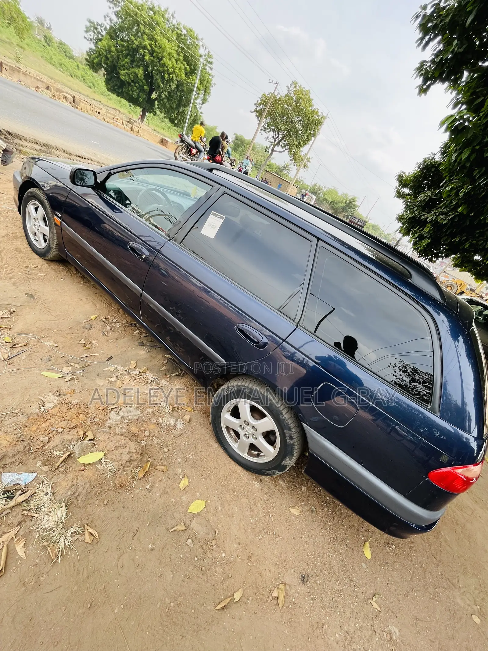 Toyota Avensis 2003 Blue