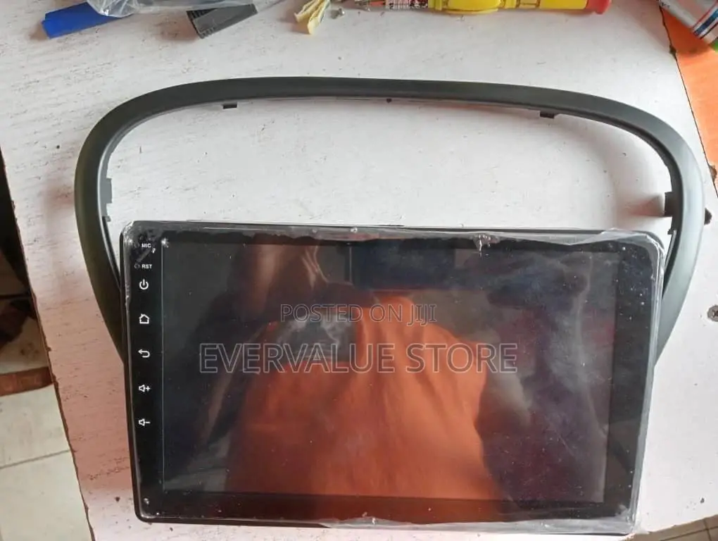Peugeot 607 Android Player + Reverse Camera and Canbus