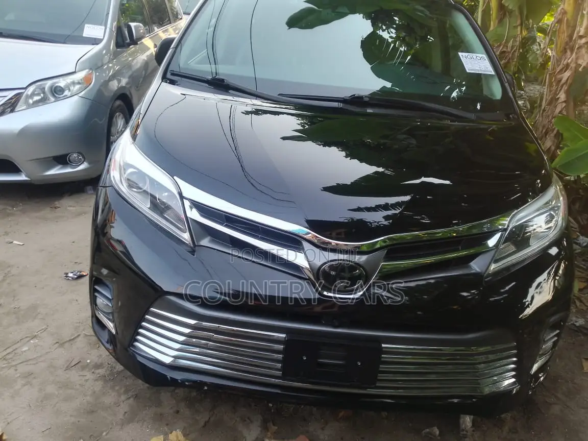 Toyota Sienna Limited FWD 2019 Black