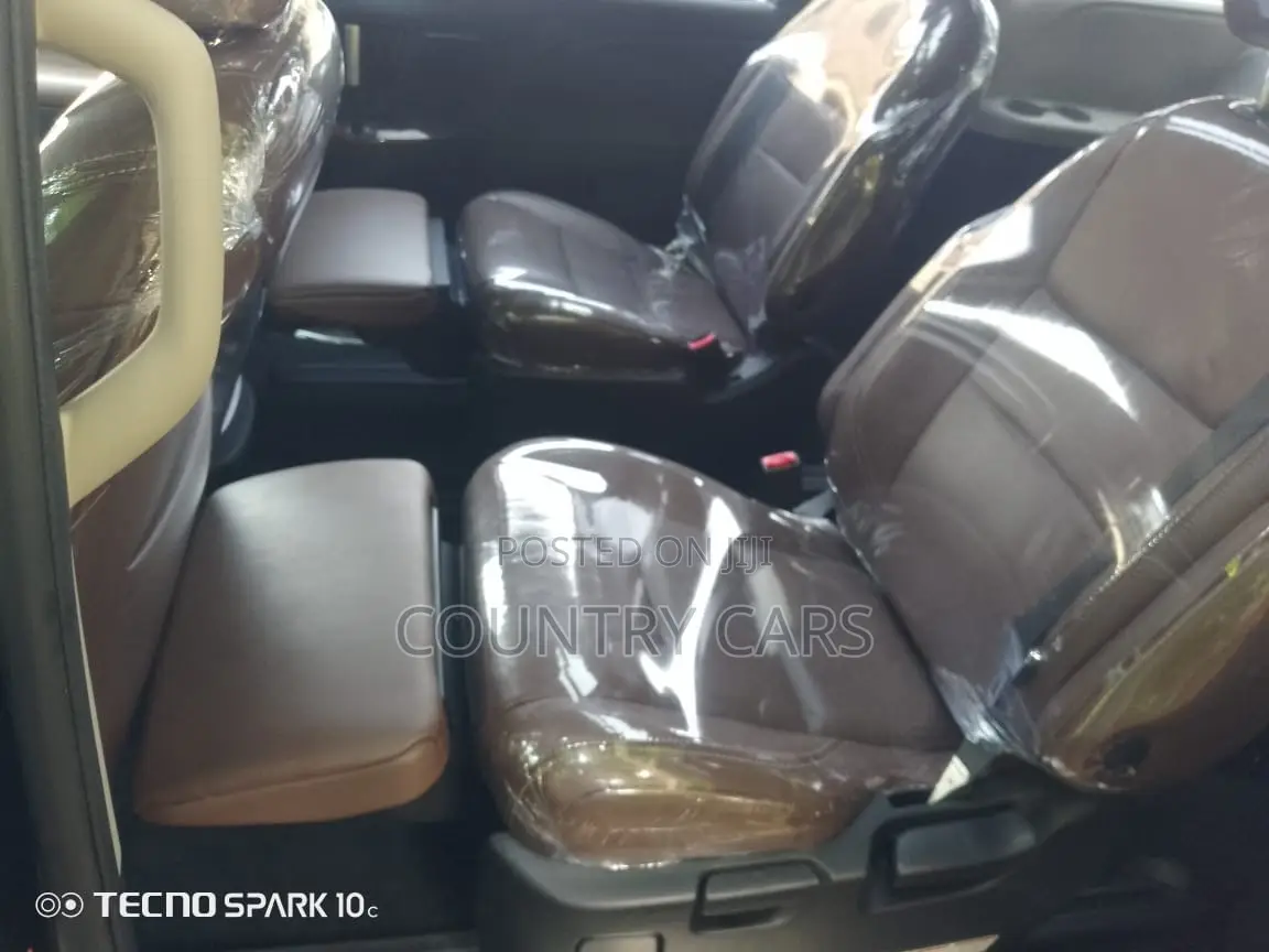 Toyota Sienna Limited FWD 2019 Black