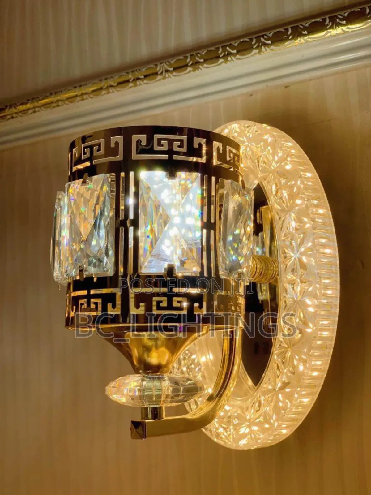 Modern Led and Bulb Crystal Wall Light