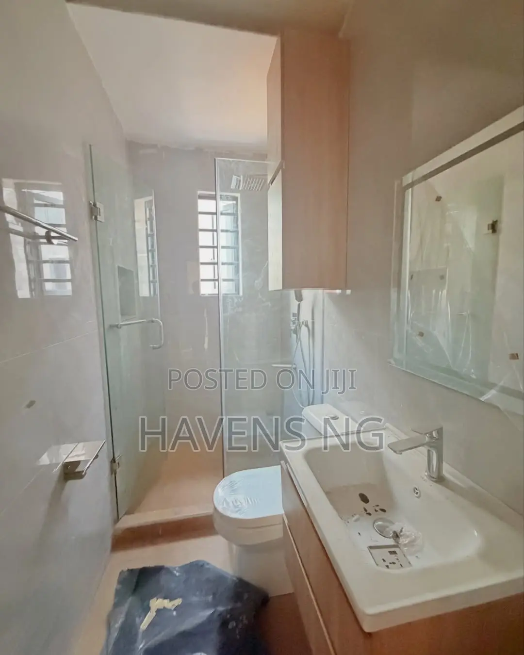 5bdrm Duplex in Opebi for sale