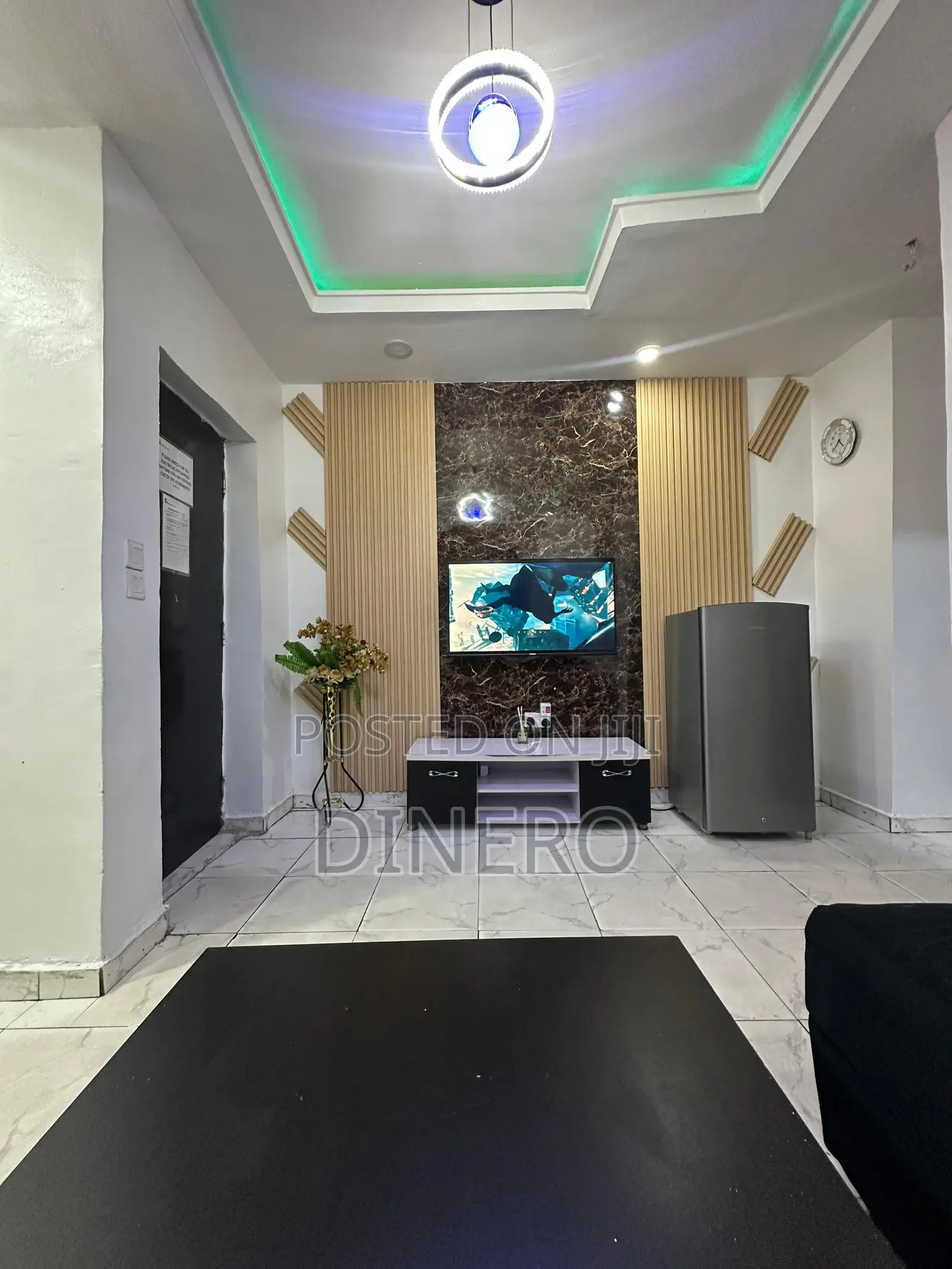Dinero Gemstone - One Bedroom Apartment Surulere