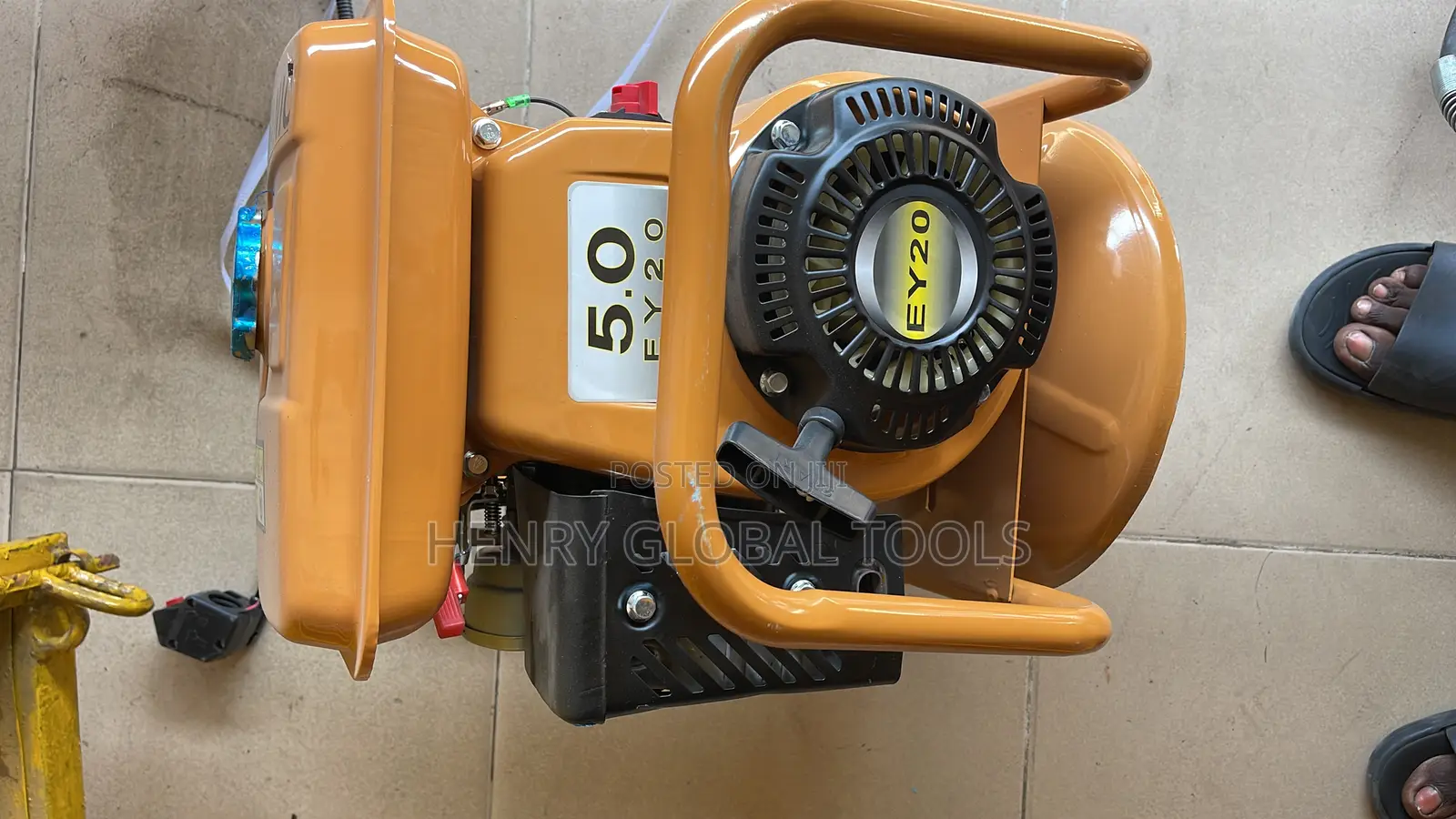 Ey-20 Robin Engine Poker Vibrator Machine