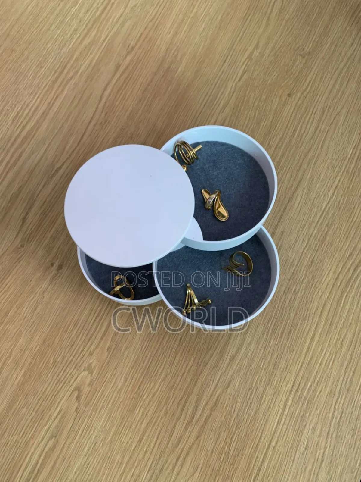 Rotating Multilayer Jewelry Box