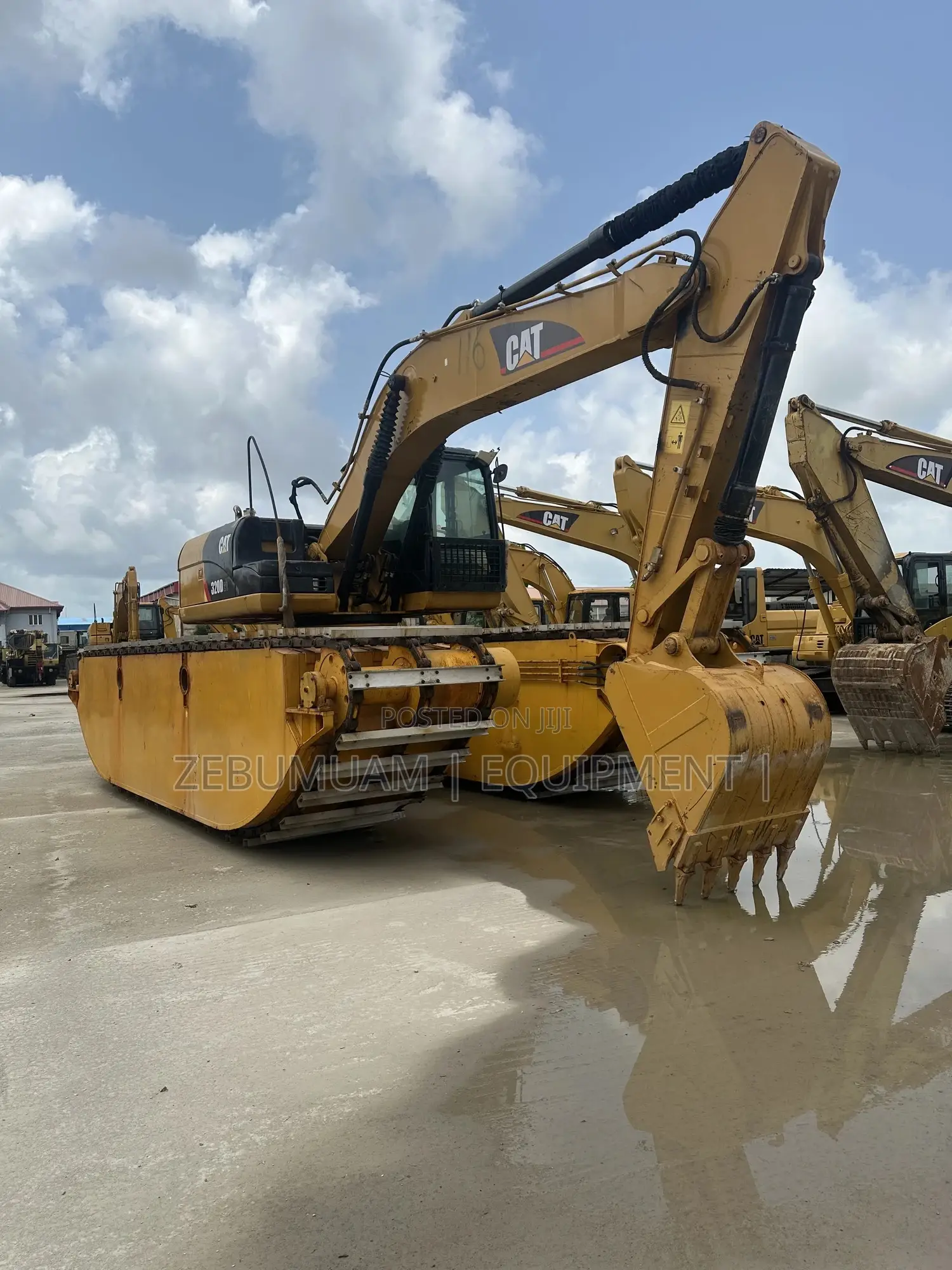 Swamp Buggy 320d2l With New Under Carriage 450m Naira