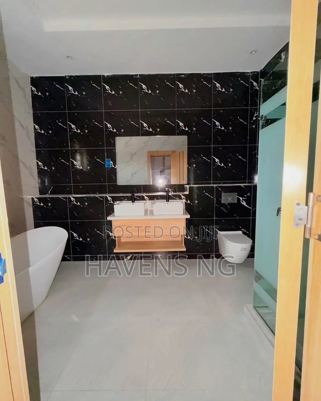 5bdrm Duplex in Adeniyi Jones for sale