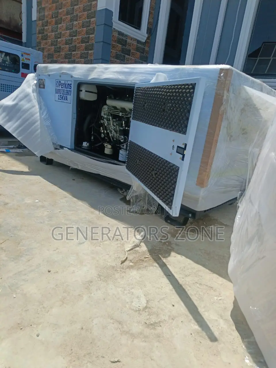 Perkins Engine Driven Generator 15kva Soundproof Cabinet