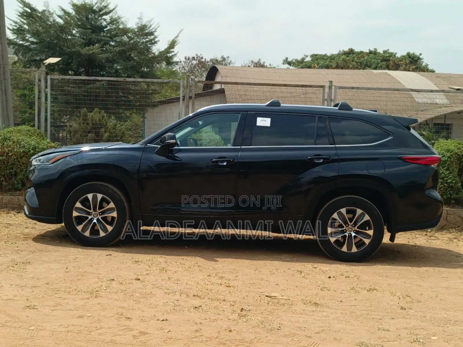 Toyota Highlander XLE 2022 Black