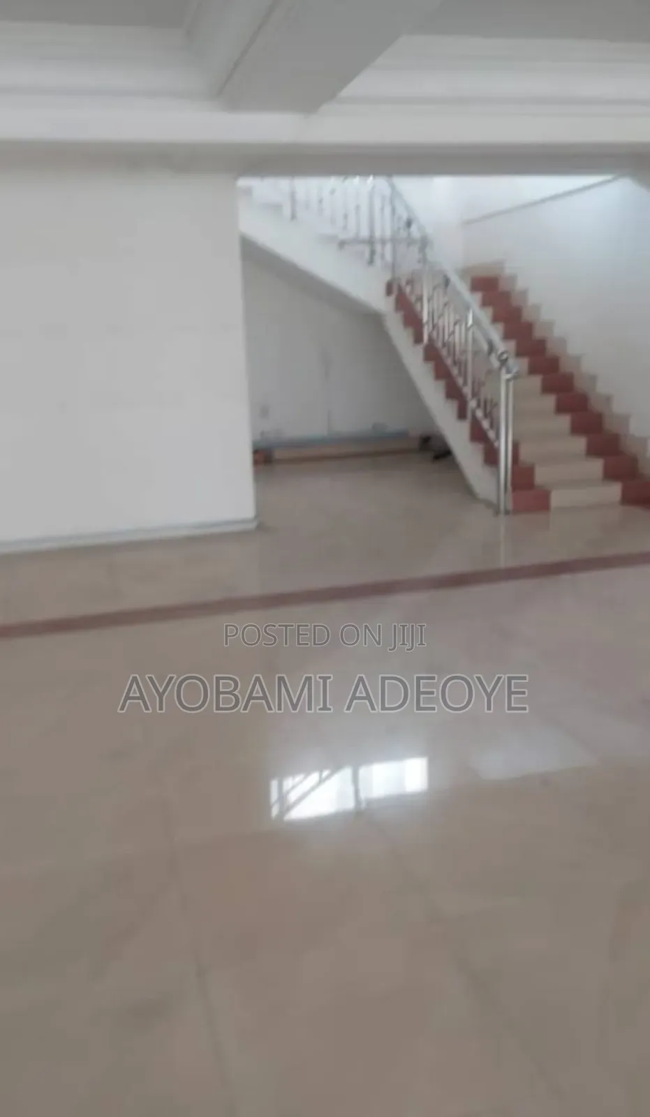 Showroom/Office Space for Lease at Vi