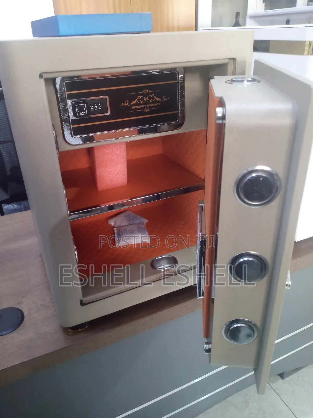 Liberty Biometric Fireproof Safe