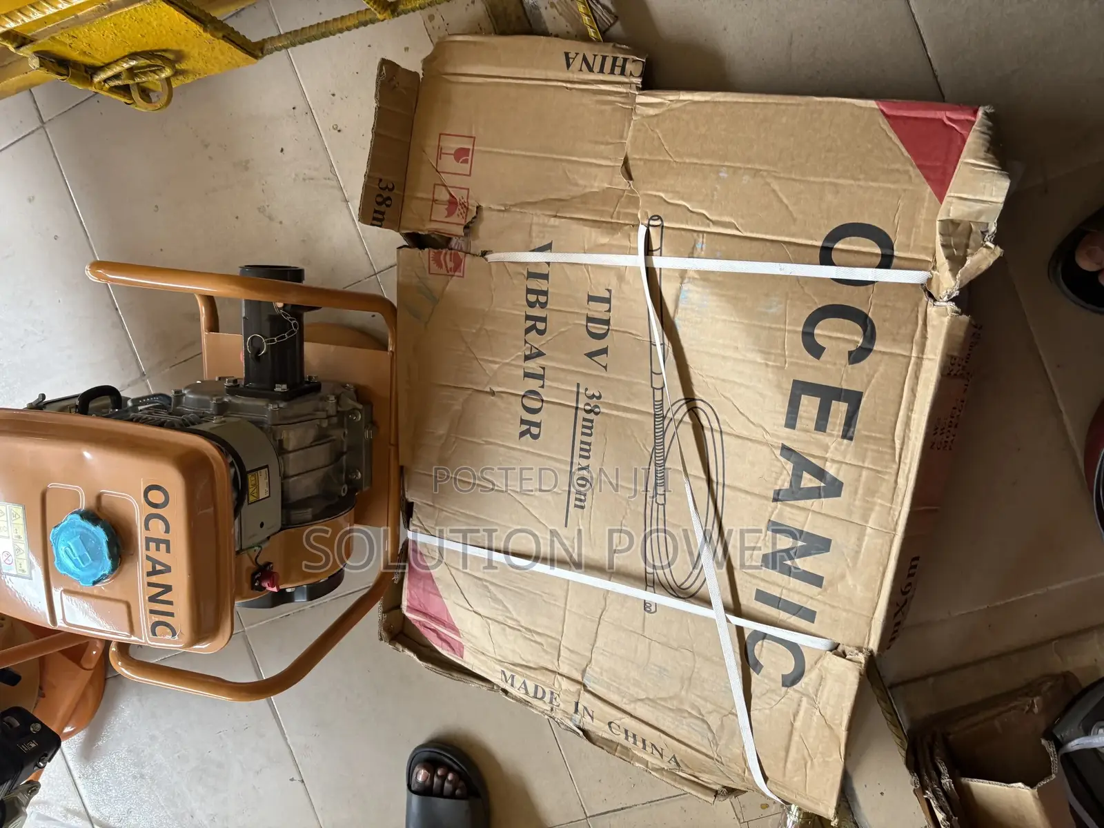 Concrete Vibrator (Poka Vibrator)