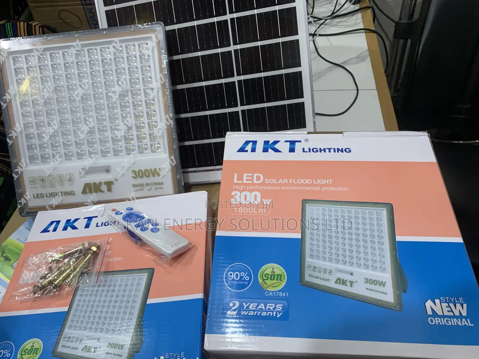 4kt Lightning 300w