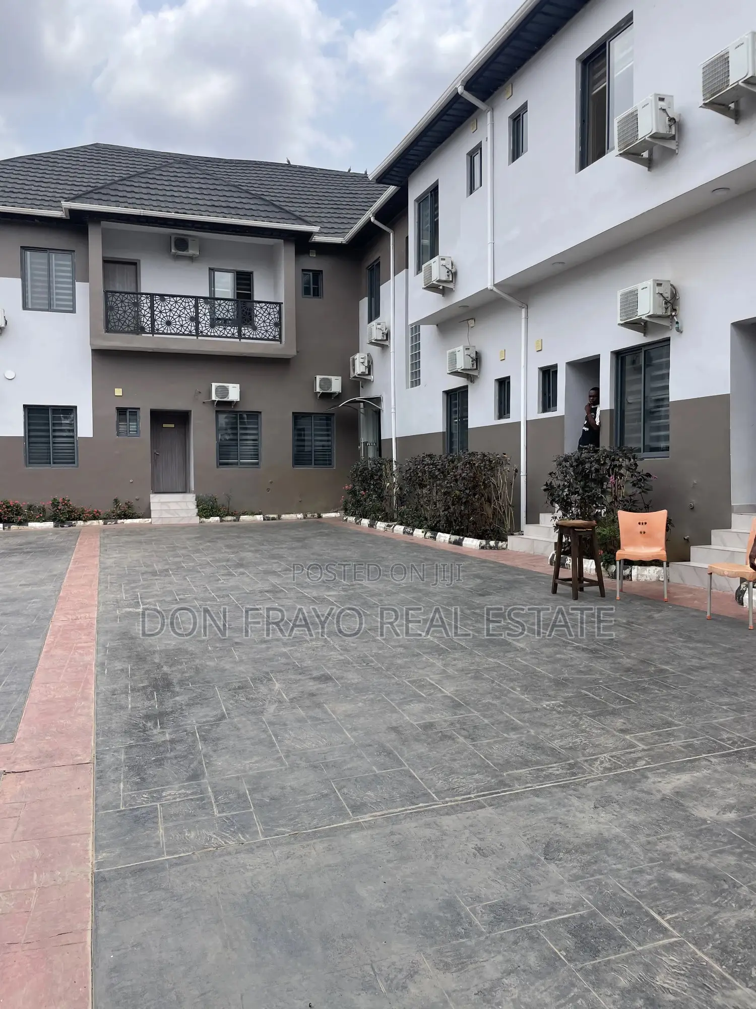 Room and Palour Service Apartment at Main Jericho Ibadan