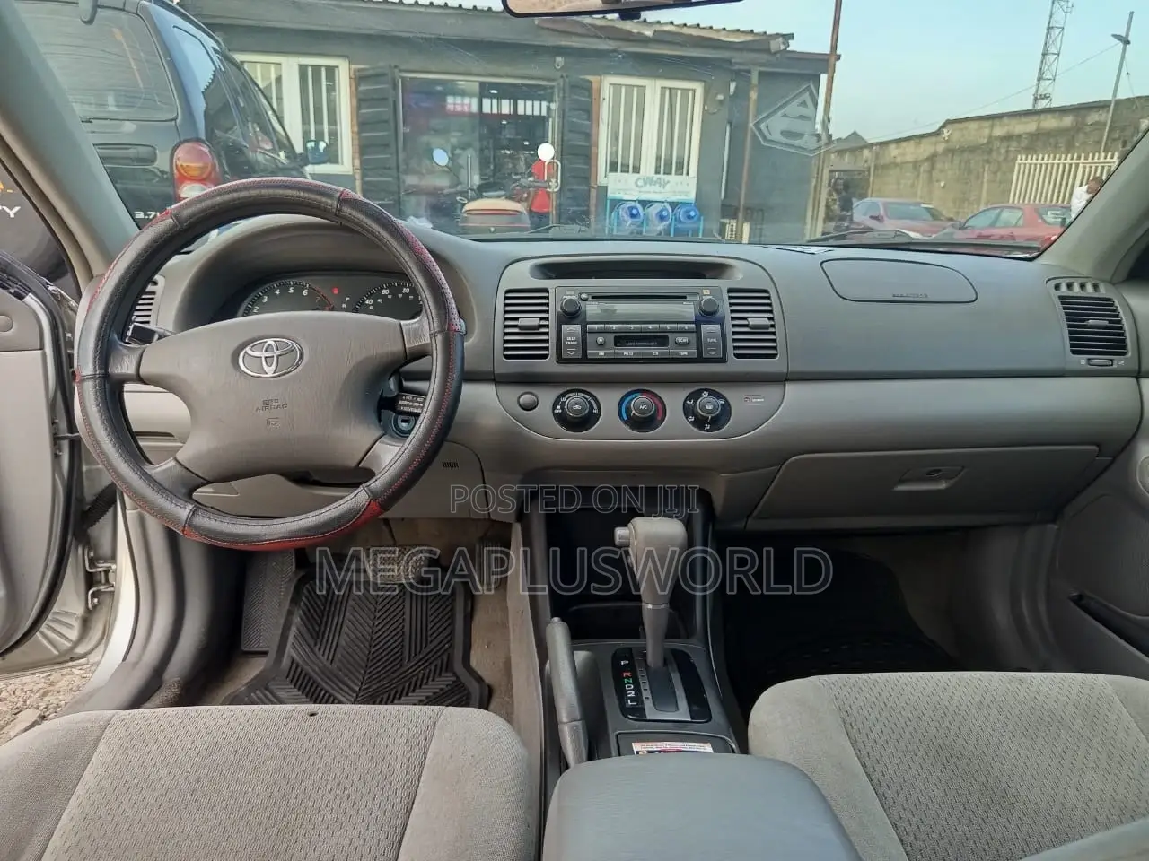Toyota Camry LE V6 4dr Sedan (3.0L 6cyl 5A) 2003 Silver