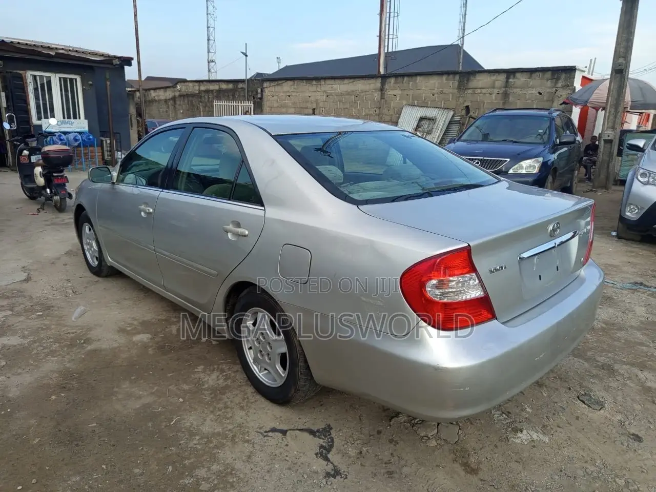 Toyota Camry LE V6 4dr Sedan (3.0L 6cyl 5A) 2003 Silver