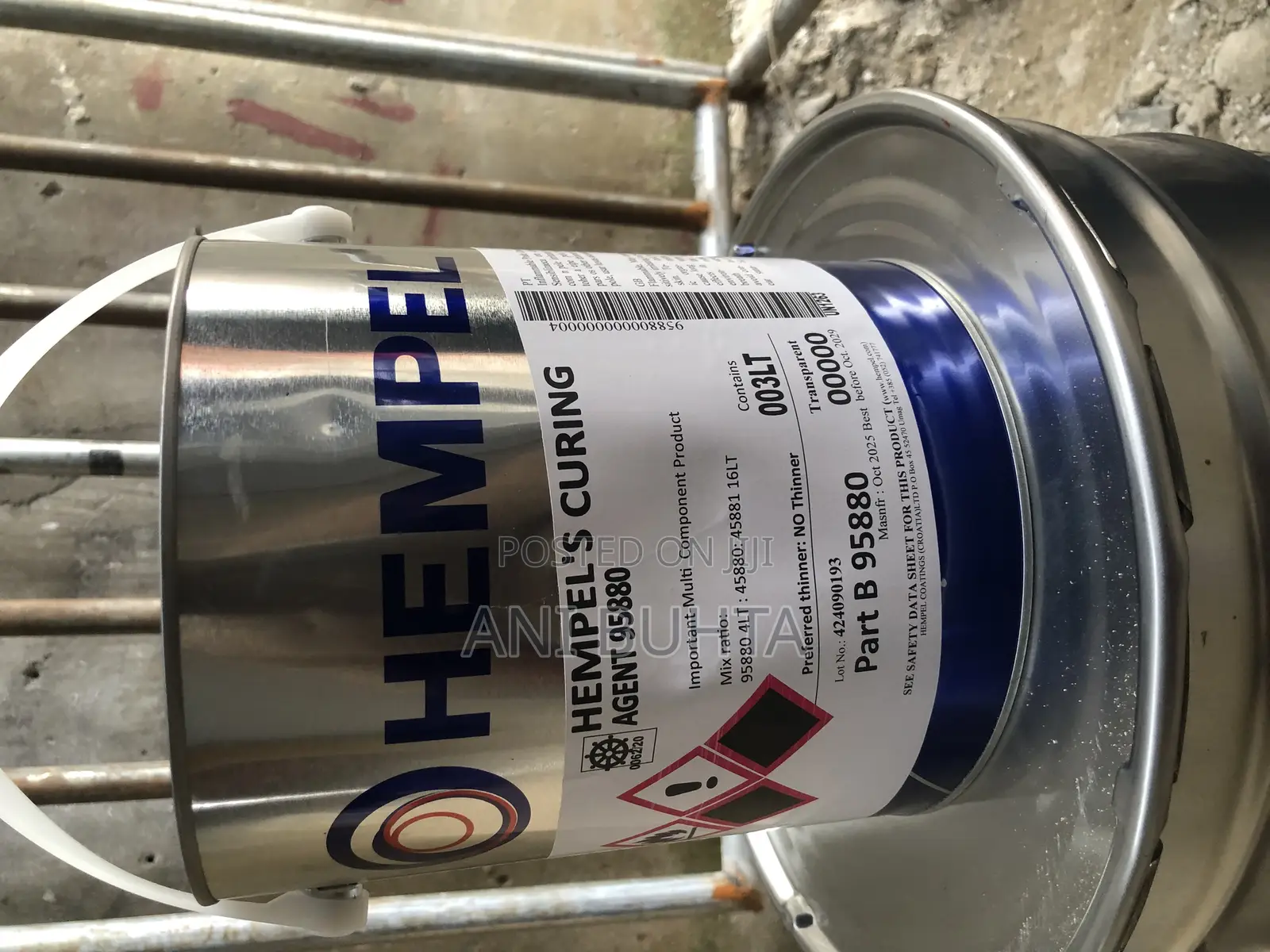 Hempel Curling Paint