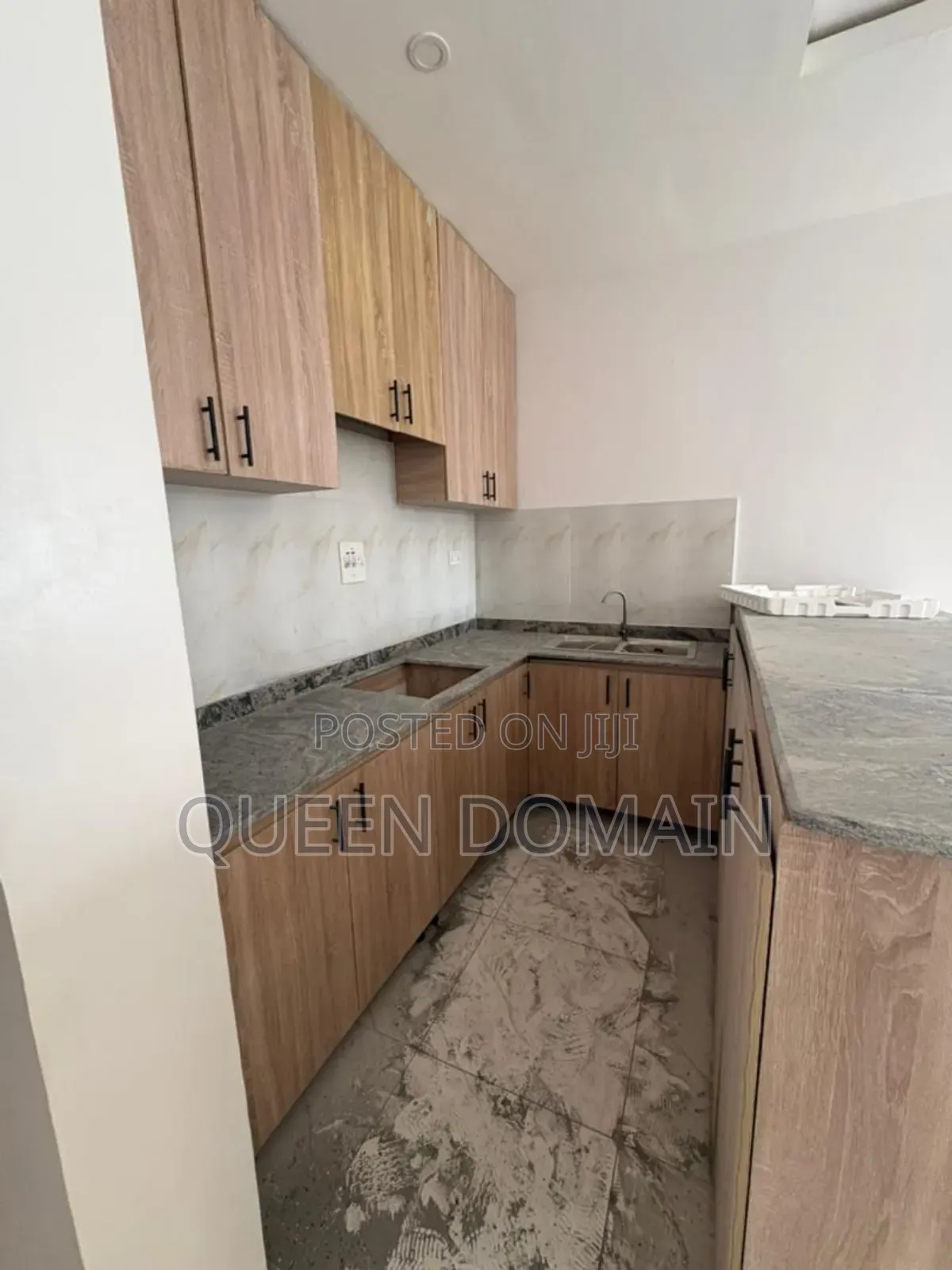 1bdrm Block of Flats in Secured, Sangotedo for rent
