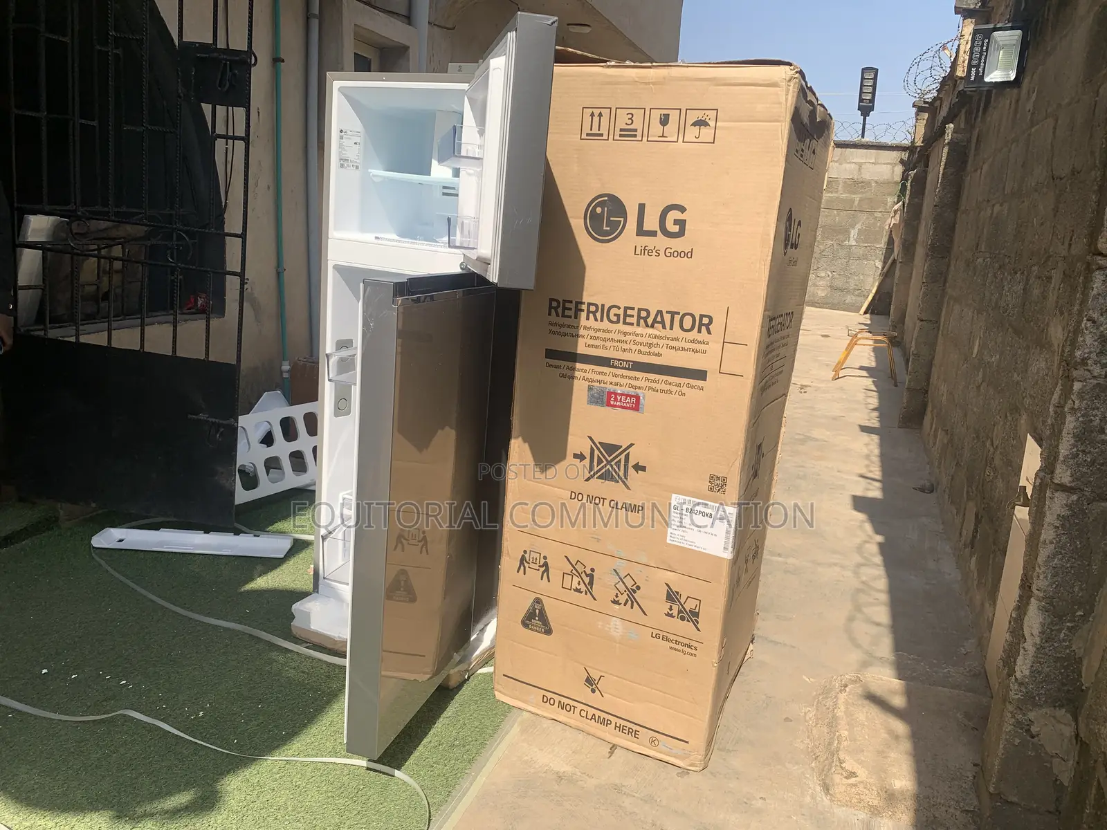 Lg Gl-B242pqkb Refrigerator – Top Freezer Energy Saving Model