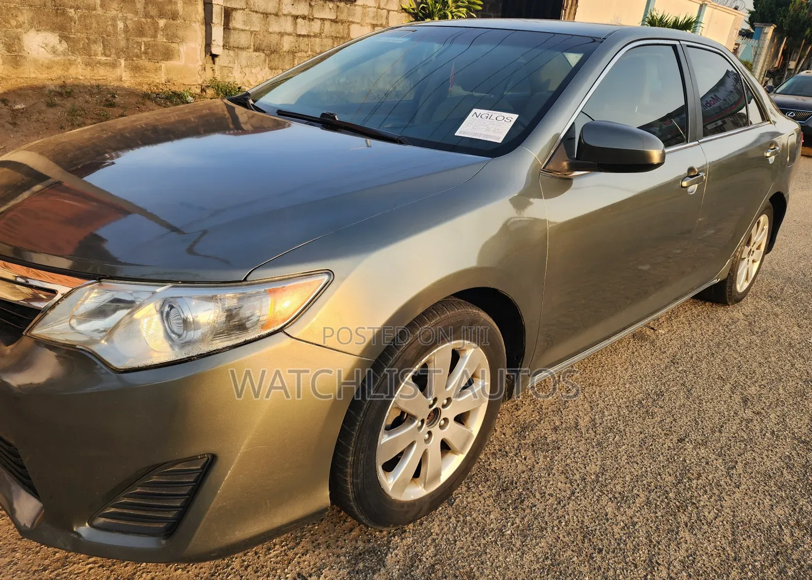 Toyota Camry LE 4dr Sedan (2.5L 4cyl 6A) 2014 Gray