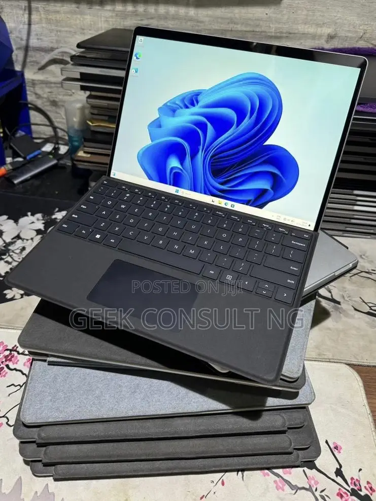 Laptop Microsoft Surface Pro 8 16GB Intel Core i7 SSD 256GB