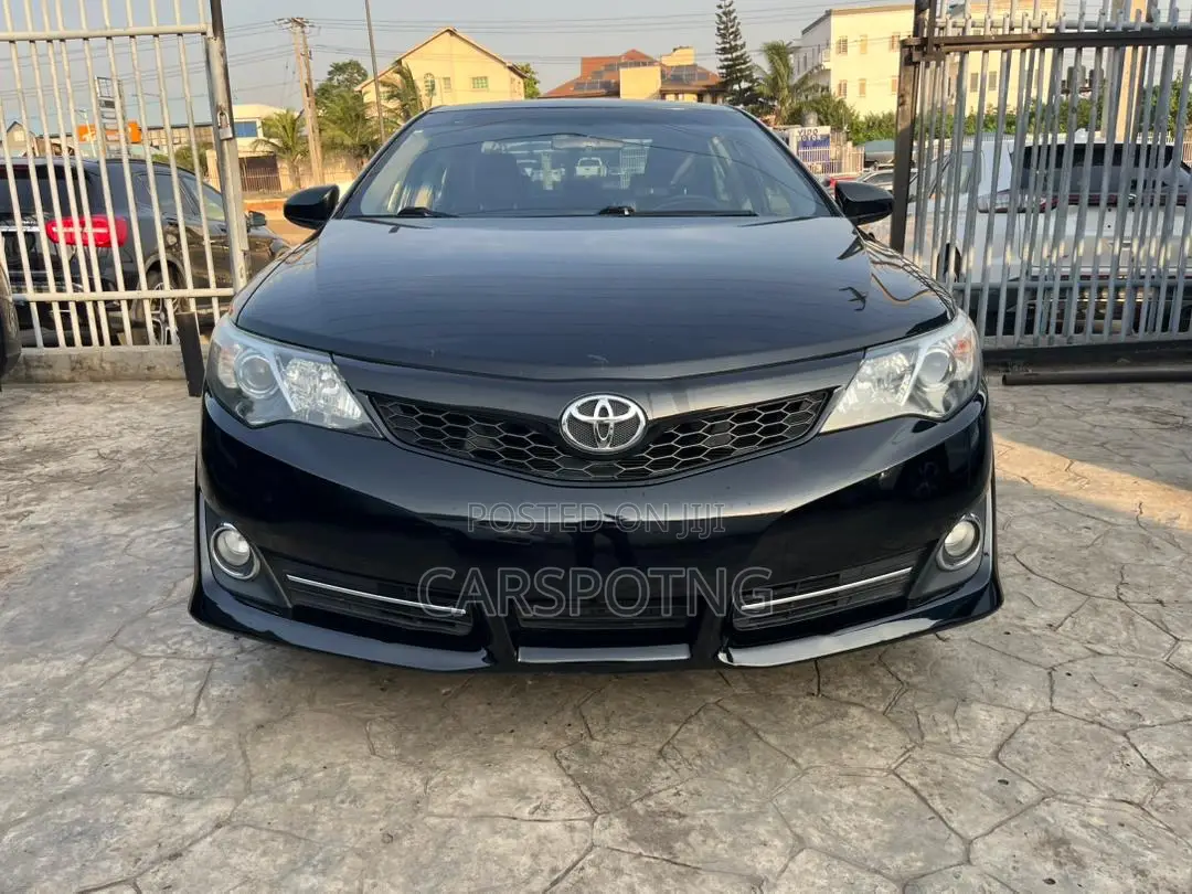 Toyota Camry SE Sport 4dr Sedan (2.5L 4cyl 6A) 2014 Black