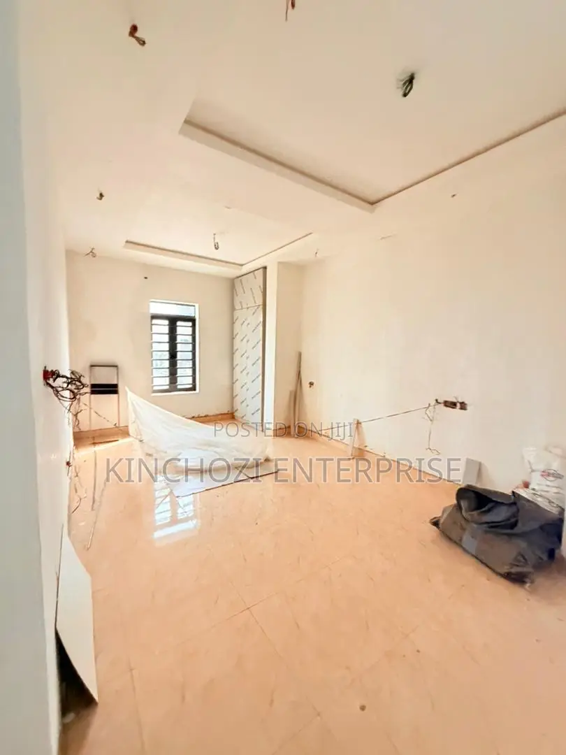 4bdrm Duplex in Maryland, Mende for sale