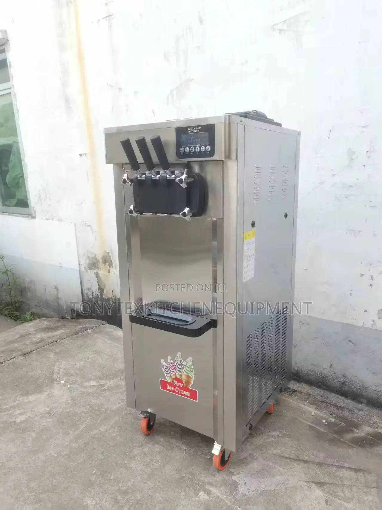 Commercial Standing Ice Cream Machine 3nozzel
