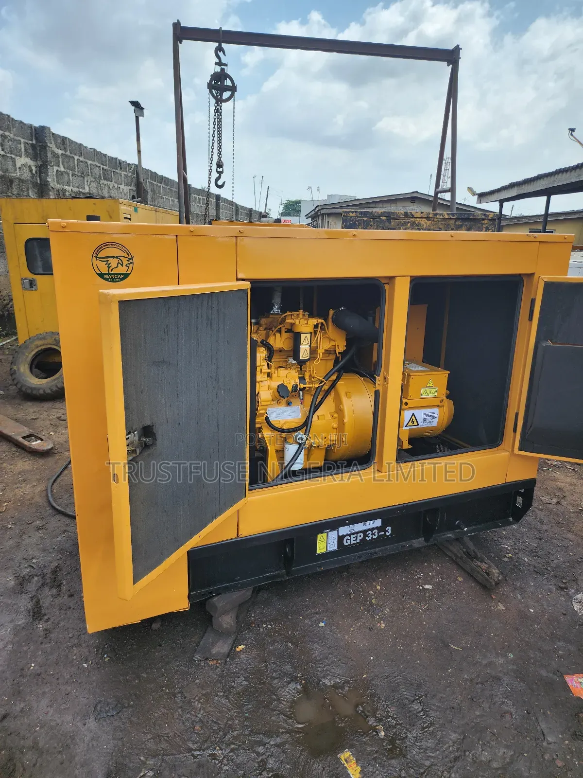 33 Kva New Model Mantrac Cat Ecoplus Uk Perkins Soundproof Generator