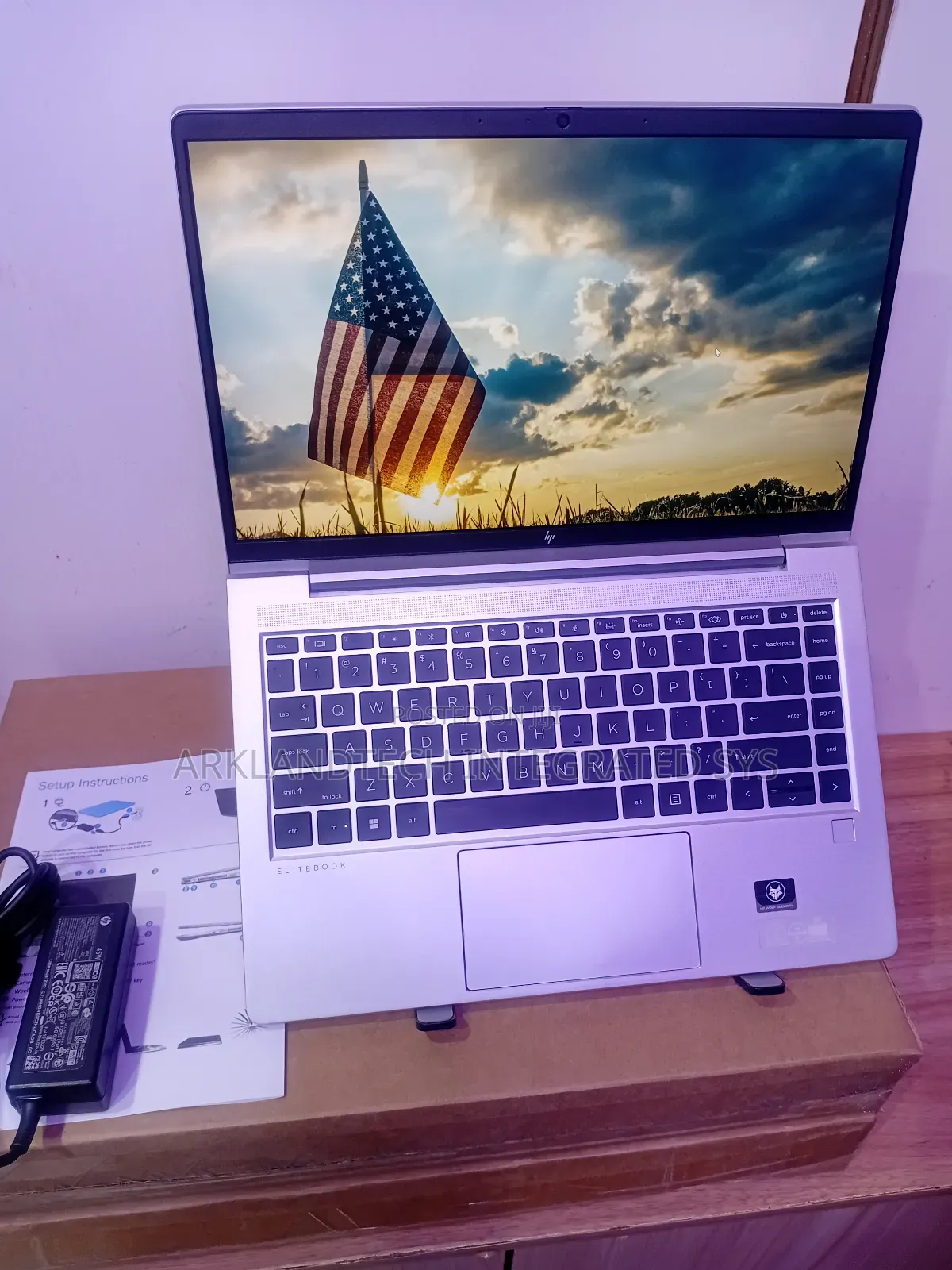 New Laptop HP 250 G8 16GB AMD Ryzen 5 SSD 256GB