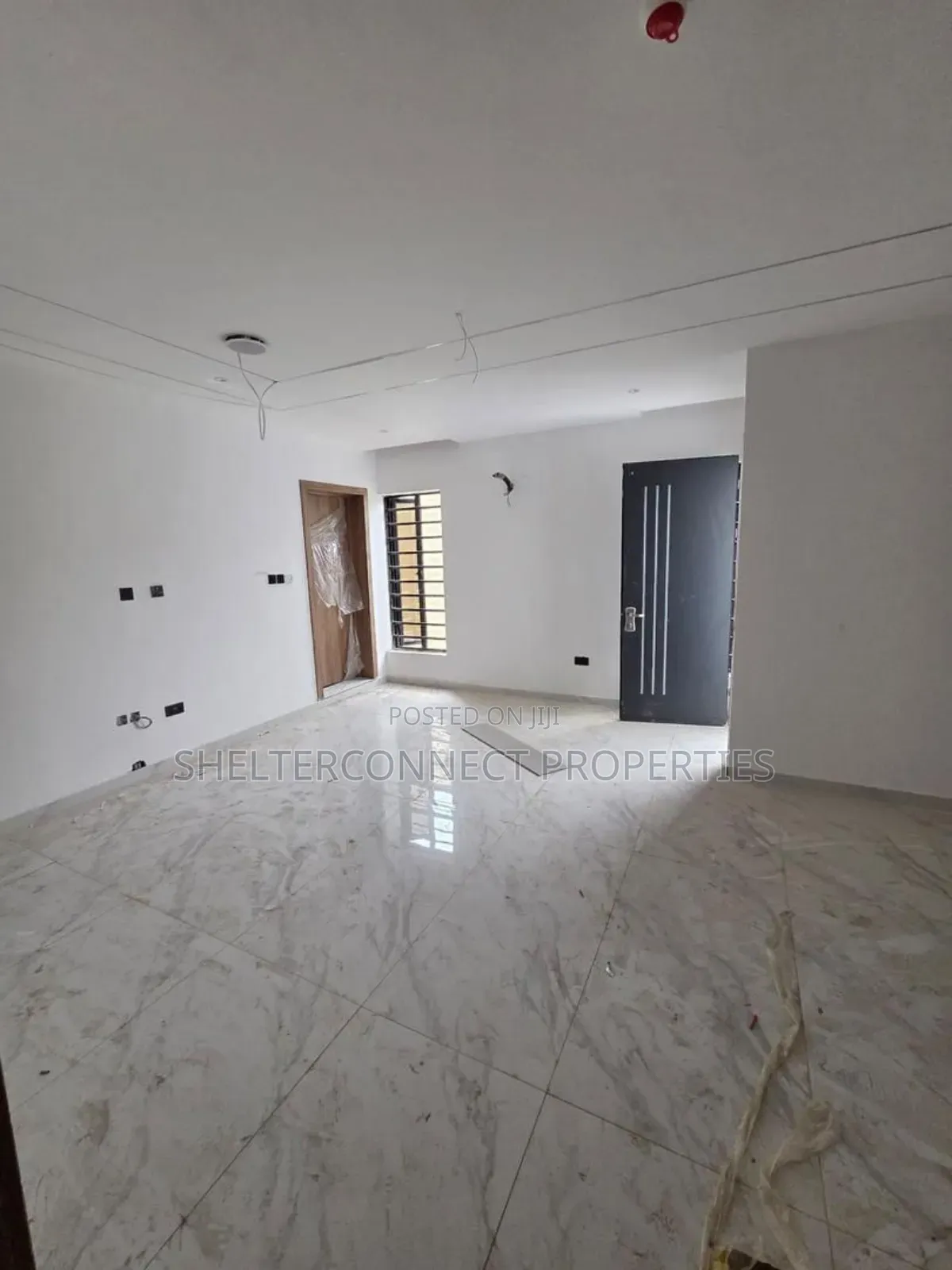 3bdrm Apartment in Ikeja GRA for sale