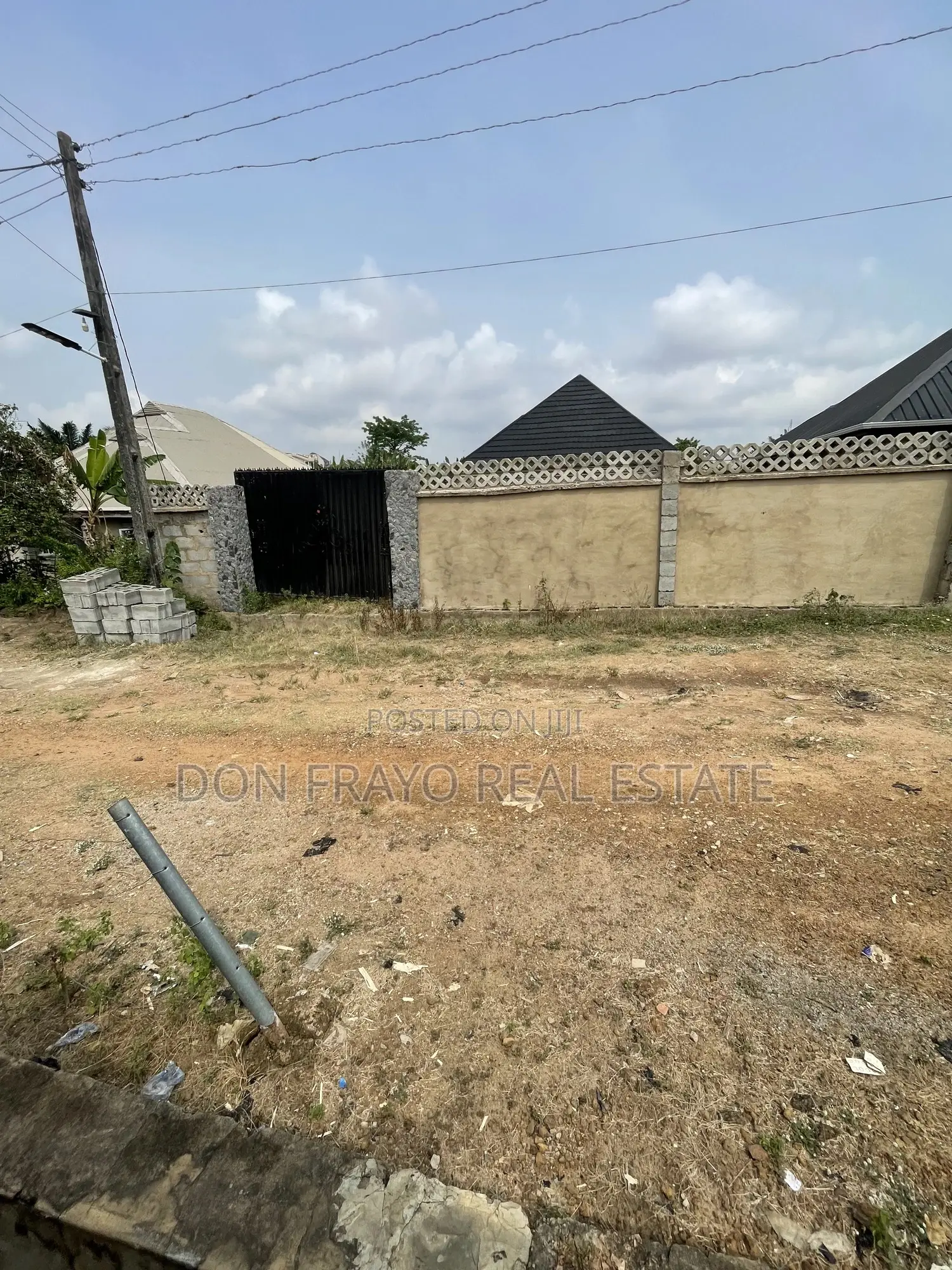 2bdrm Bungalow in Sheu Ologuneru for sale